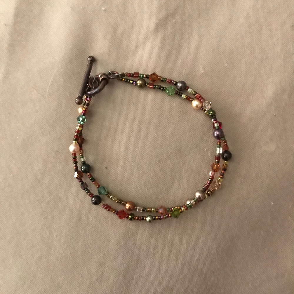 Colorful beads bracelet